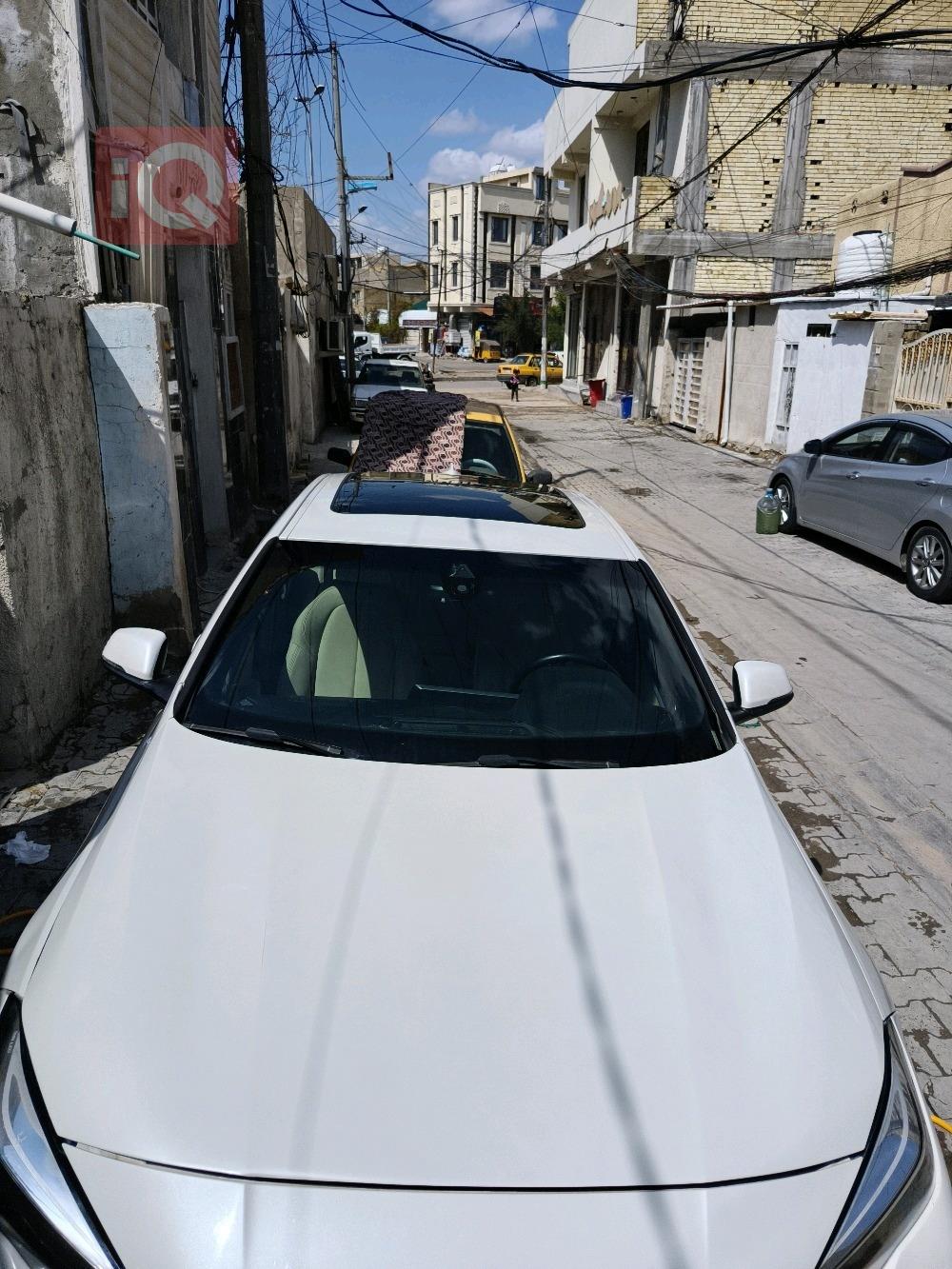 بي ام دبليو الفئة 2